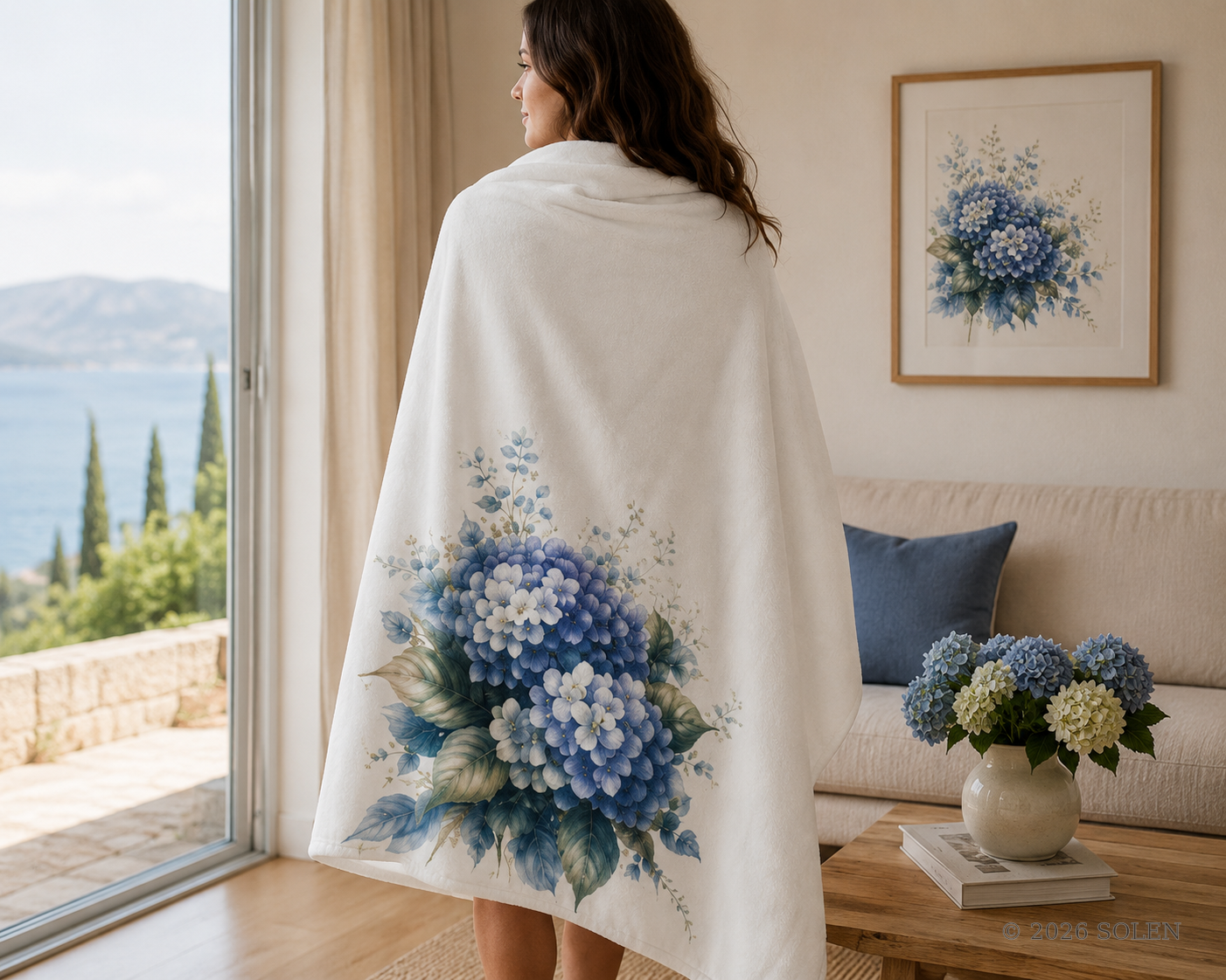 Hydrangea bouquet velveteen plush blanket, cozy watercolor throw, © 2026 SOLEN