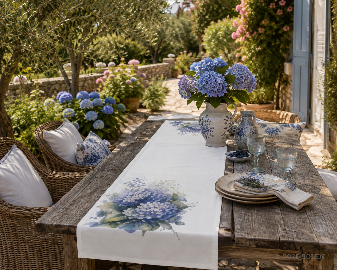 Hydrangea Dream table runner, Mediterranean floral cotton runner, © 2026 SOLEN