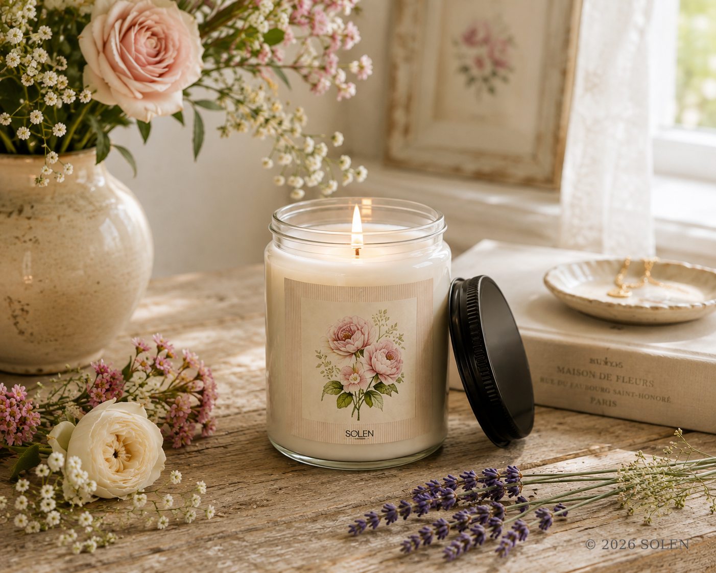 Vintage rose floral scented soy candle jar, © 2026 SOLEN