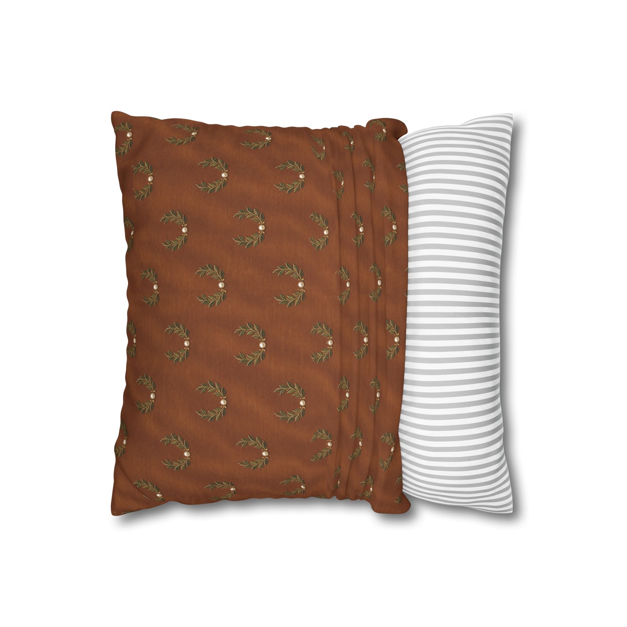 Rust Wreath Pattern Pillow Cover — Holiday Decorative Square Pillowcase